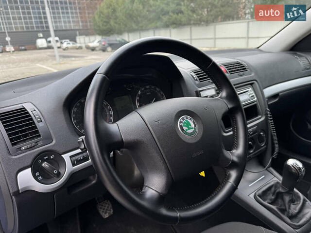 Синий Шкода Октавия, объемом двигателя 0 л и пробегом 235 тыс. км за 6500 $, фото 10 на Automoto.ua