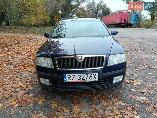 Синий Шкода Октавия, объемом двигателя 2 л и пробегом 383 тыс. км за 2750 $, фото 8 на Automoto.ua