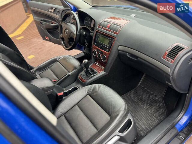 Синий Шкода Октавия, объемом двигателя 1.6 л и пробегом 220 тыс. км за 7200 $, фото 29 на Automoto.ua