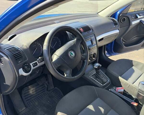 Синій Шкода Октавія, об'ємом двигуна 1.6 л та пробігом 230 тис. км за 4999 $, фото 16 на Automoto.ua