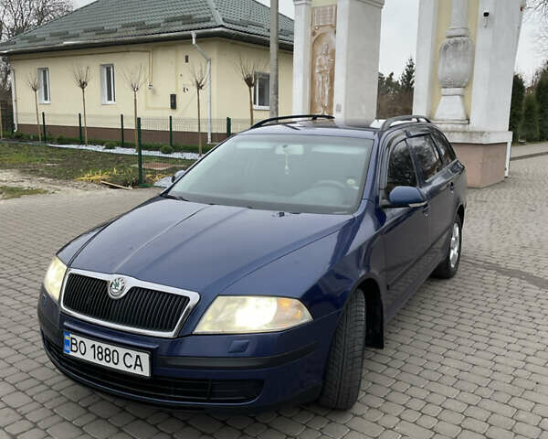 Синий Шкода Октавия, объемом двигателя 1.6 л и пробегом 298 тыс. км за 5100 $, фото 2 на Automoto.ua