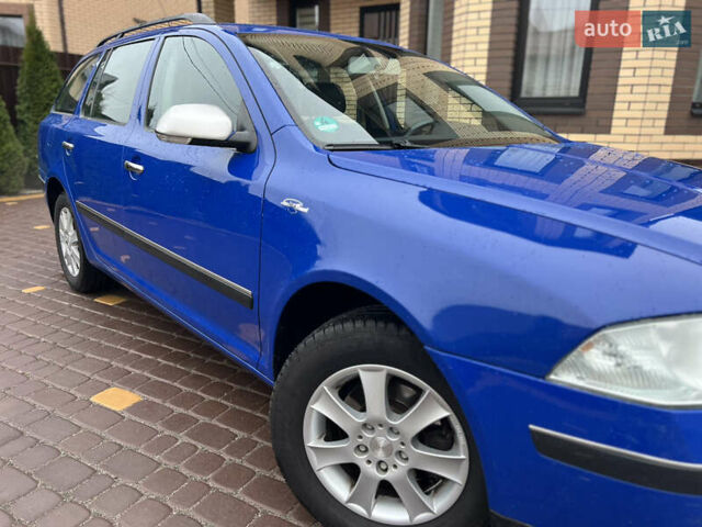 Синий Шкода Октавия, объемом двигателя 1.6 л и пробегом 220 тыс. км за 7200 $, фото 14 на Automoto.ua