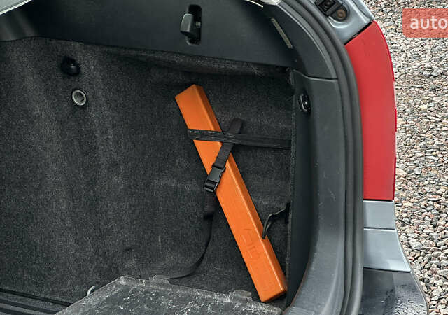 Синій Шкода Октавія, об'ємом двигуна 1.6 л та пробігом 212 тис. км за 6250 $, фото 79 на Automoto.ua