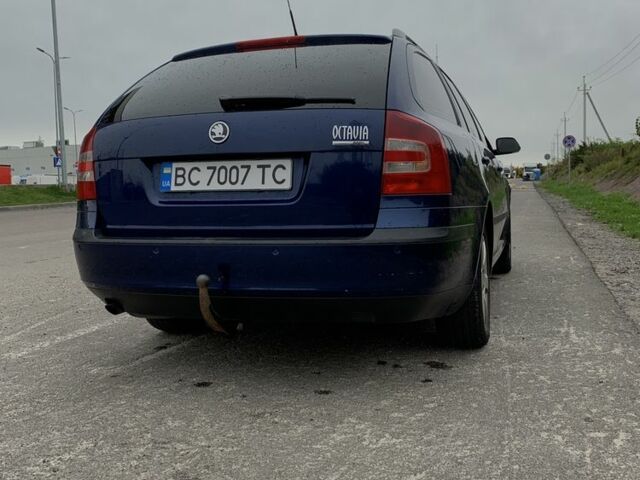 Синий Шкода Октавия, объемом двигателя 1.6 л и пробегом 280 тыс. км за 4500 $, фото 4 на Automoto.ua