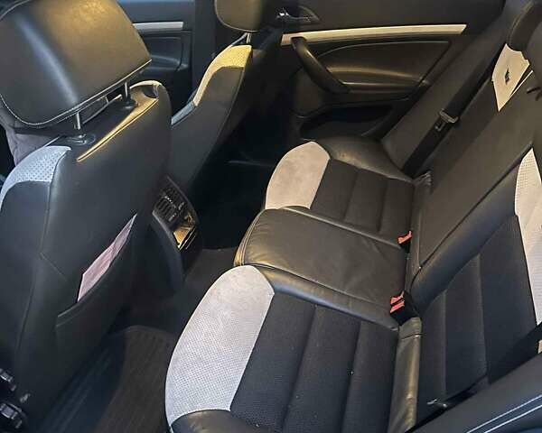 Синій Шкода Октавія, об'ємом двигуна 2 л та пробігом 252 тис. км за 7000 $, фото 2 на Automoto.ua