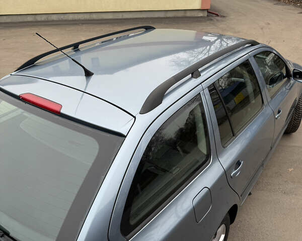 Синий Шкода Октавия, объемом двигателя 1.6 л и пробегом 240 тыс. км за 6400 $, фото 19 на Automoto.ua