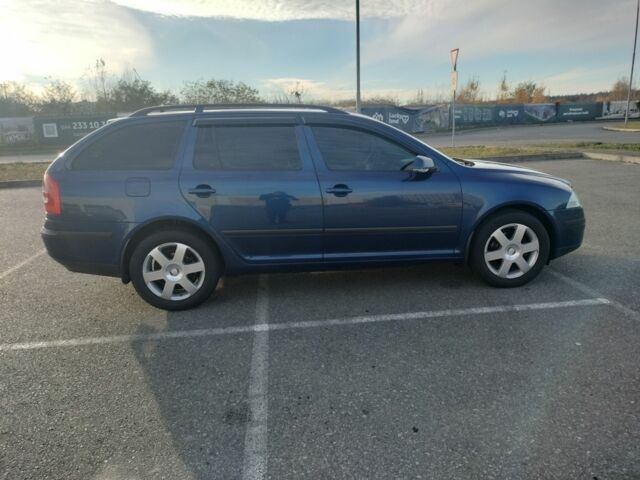 Синій Шкода Октавія, об'ємом двигуна 1.6 л та пробігом 285 тис. км за 7200 $, фото 1 на Automoto.ua