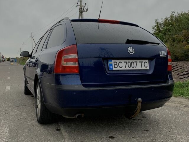 Синий Шкода Октавия, объемом двигателя 1.6 л и пробегом 280 тыс. км за 4500 $, фото 3 на Automoto.ua