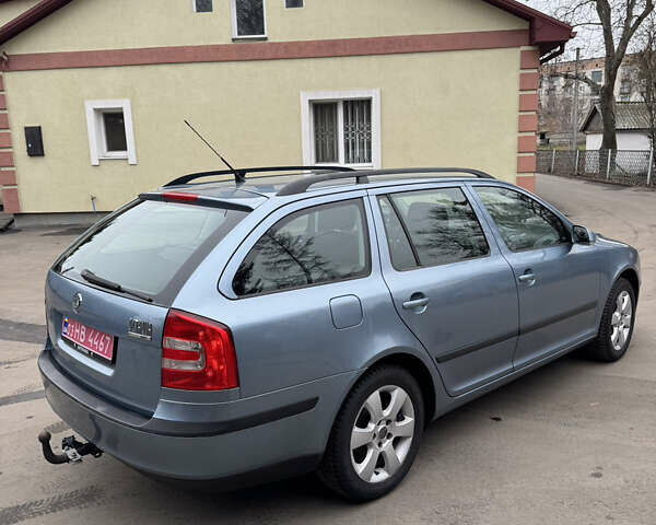 Синий Шкода Октавия, объемом двигателя 1.6 л и пробегом 240 тыс. км за 6400 $, фото 12 на Automoto.ua