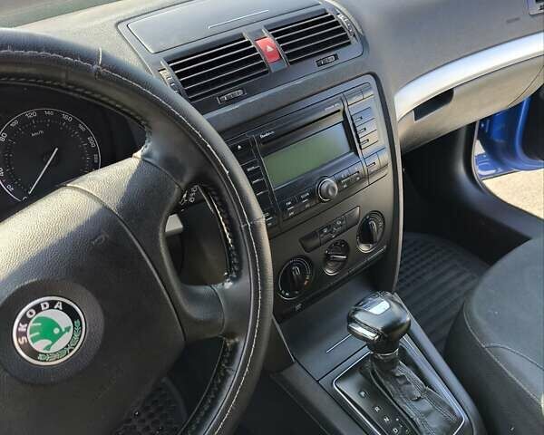Синій Шкода Октавія, об'ємом двигуна 1.6 л та пробігом 230 тис. км за 4999 $, фото 18 на Automoto.ua