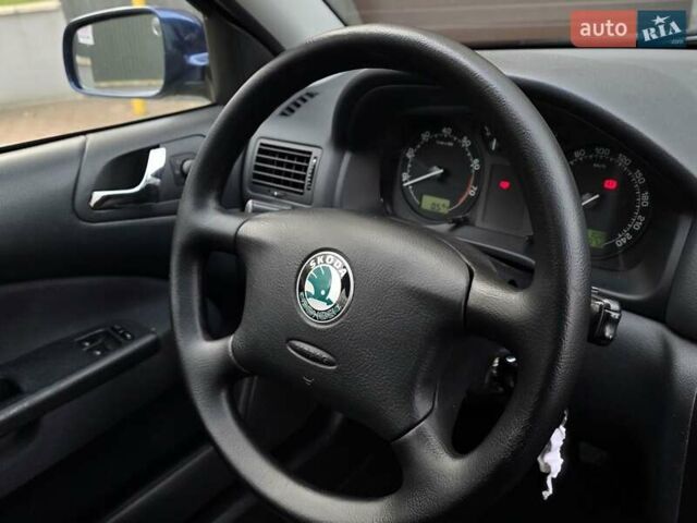 Синий Шкода Октавия, объемом двигателя 1.6 л и пробегом 205 тыс. км за 4999 $, фото 31 на Automoto.ua