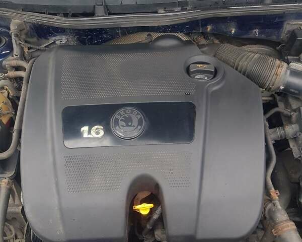 Синій Шкода Октавія, об'ємом двигуна 1.6 л та пробігом 223 тис. км за 5555 $, фото 41 на Automoto.ua