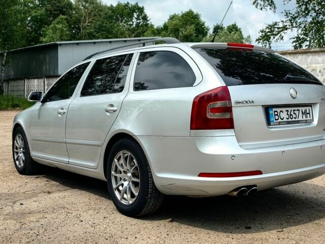 Синий Шкода Октавия, объемом двигателя 2.05 л и пробегом 300 тыс. км за 6500 $, фото 3 на Automoto.ua
