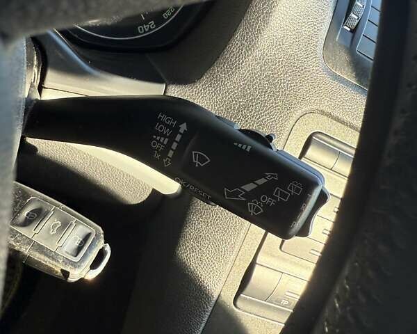 Синій Шкода Октавія, об'ємом двигуна 1.6 л та пробігом 217 тис. км за 6200 $, фото 26 на Automoto.ua