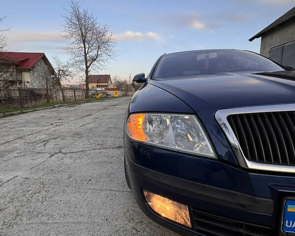 Синій Шкода Октавія, об'ємом двигуна 1.97 л та пробігом 372 тис. км за 6400 $, фото 4 на Automoto.ua