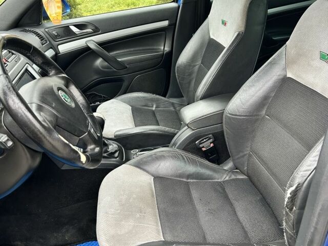 Синій Шкода Октавія, об'ємом двигуна 2 л та пробігом 279 тис. км за 4700 $, фото 7 на Automoto.ua