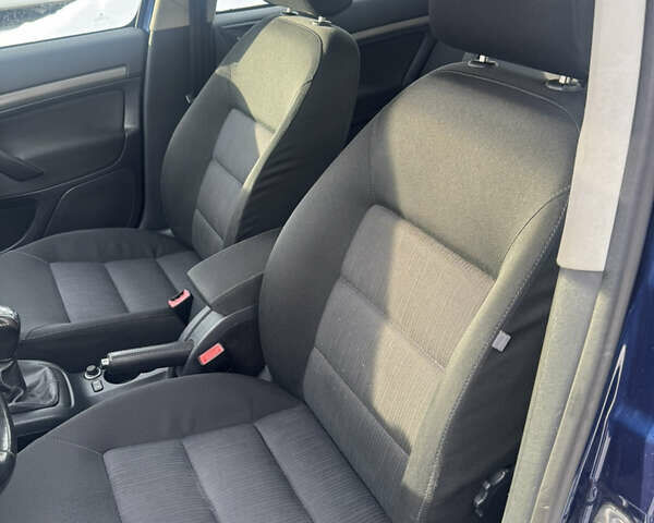 Синий Шкода Октавия, объемом двигателя 1.6 л и пробегом 208 тыс. км за 6700 $, фото 29 на Automoto.ua