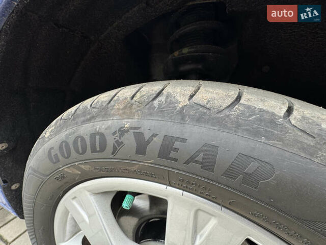 Синий Шкода Октавия, объемом двигателя 0 л и пробегом 235 тыс. км за 6500 $, фото 24 на Automoto.ua