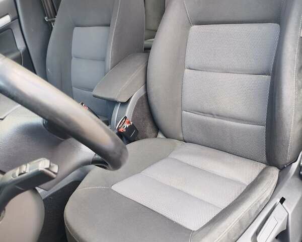 Синій Шкода Октавія, об'ємом двигуна 1.6 л та пробігом 262 тис. км за 5999 $, фото 19 на Automoto.ua