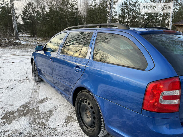 Синий Шкода Октавия, объемом двигателя 2 л и пробегом 245 тыс. км за 7500 $, фото 6 на Automoto.ua