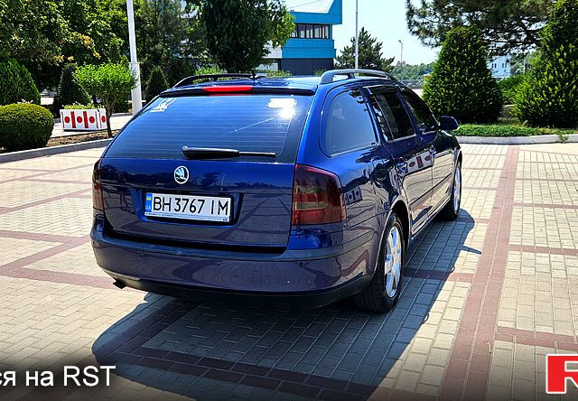 Синий Шкода Октавия, объемом двигателя 1.6 л и пробегом 235 тыс. км за 6500 $, фото 1 на Automoto.ua