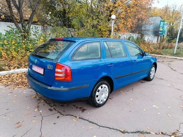 Шкода Октавия 2007 в Нежине на Automoto.ua Синий Шкода Октавия, объемом двигателя 0 л и пробегом 230 тыс. км за 5999 $, фото 2 на Automoto.ua
