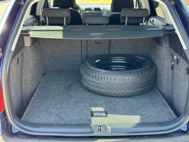 Синий Шкода Октавия, объемом двигателя 1.6 л и пробегом 202 тыс. км за 6240 $, фото 14 на Automoto.ua