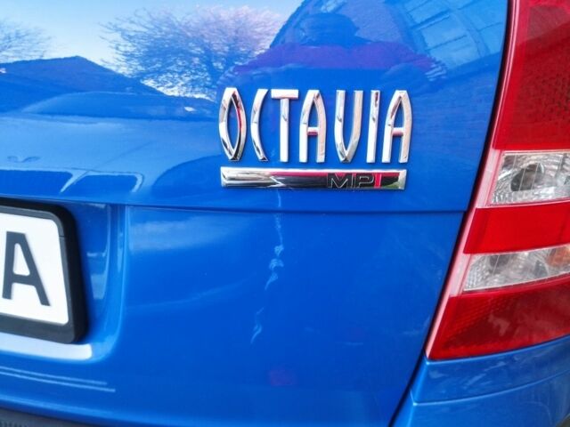 Синий Шкода Октавия, объемом двигателя 1.6 л и пробегом 220 тыс. км за 5800 $, фото 4 на Automoto.ua