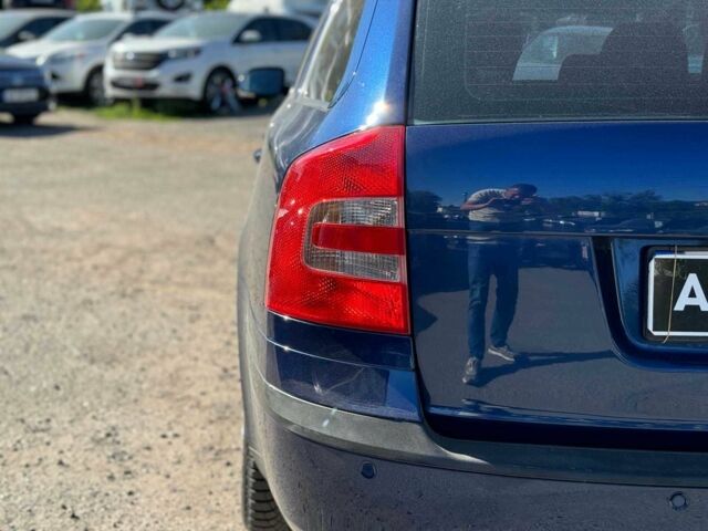 Синий Шкода Октавия, объемом двигателя 1.6 л и пробегом 202 тыс. км за 6240 $, фото 11 на Automoto.ua