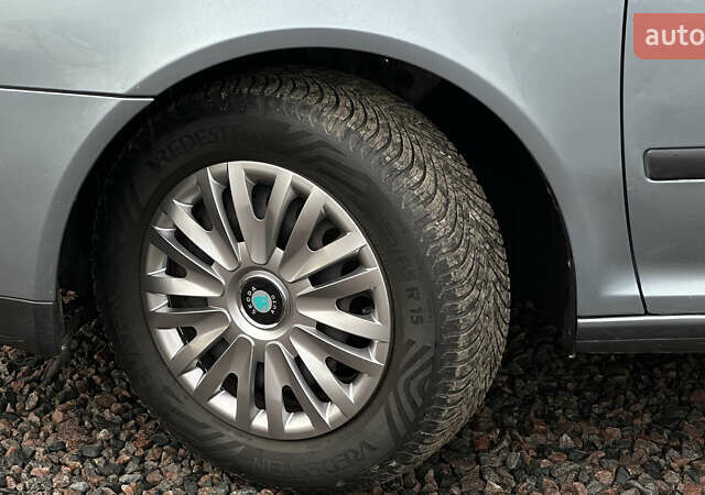 Синій Шкода Октавія, об'ємом двигуна 1.6 л та пробігом 212 тис. км за 6250 $, фото 6 на Automoto.ua