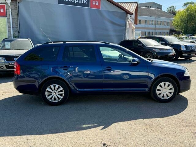 Синий Шкода Октавия, объемом двигателя 1.6 л и пробегом 202 тыс. км за 6240 $, фото 3 на Automoto.ua