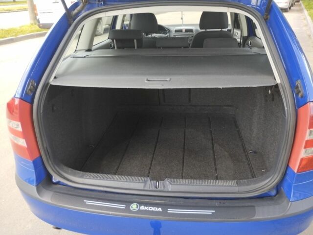 Синий Шкода Октавия, объемом двигателя 1.6 л и пробегом 220 тыс. км за 5800 $, фото 21 на Automoto.ua