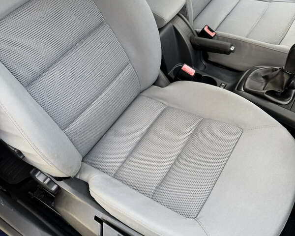 Синій Шкода Октавія, об'ємом двигуна 1.97 л та пробігом 372 тис. км за 6400 $, фото 34 на Automoto.ua