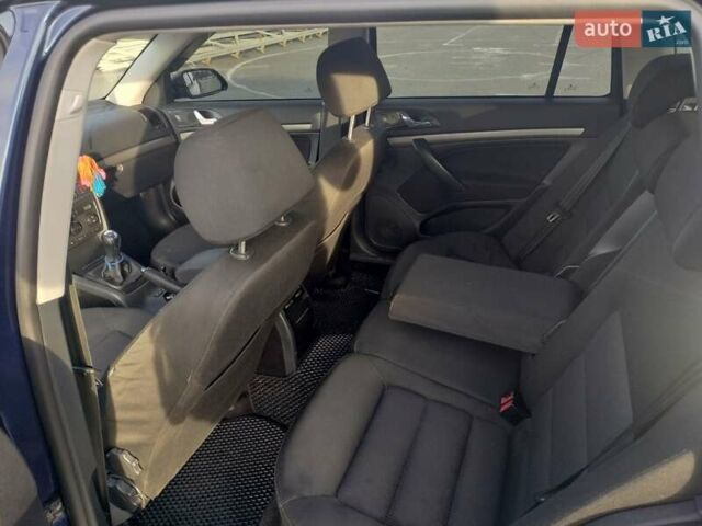 Синій Шкода Октавія, об'ємом двигуна 1.6 л та пробігом 285 тис. км за 7199 $, фото 4 на Automoto.ua
