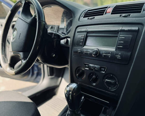 Шкода Октавія 2007 у Рівному на Automoto.ua Синій Шкода Октавія, об'ємом двигуна 1.6 л та пробігом 295 тис. км за 4750 $, фото 8 на Automoto.ua