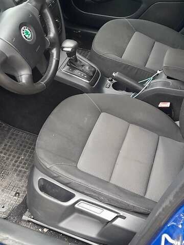 Шкода Октавия 2007 в Ровно на Automoto.ua Синий Шкода Октавия, объемом двигателя 1.6 л и пробегом 250 тыс. км за 5700 $, фото 2 на Automoto.ua