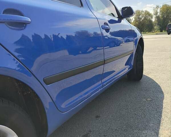 Синій Шкода Октавія, об'ємом двигуна 1.6 л та пробігом 230 тис. км за 4999 $, фото 1 на Automoto.ua