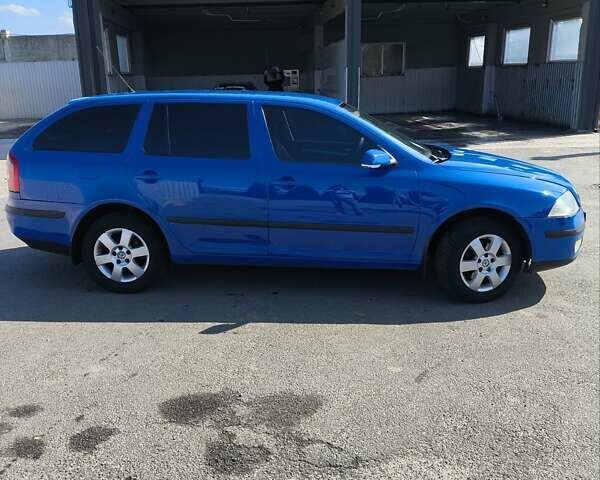Синій Шкода Октавія, об'ємом двигуна 1.6 л та пробігом 230 тис. км за 4999 $, фото 8 на Automoto.ua