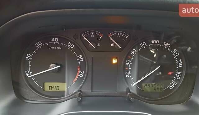 Синий Шкода Октавия, объемом двигателя 1.6 л и пробегом 237 тыс. км за 5250 $, фото 64 на Automoto.ua