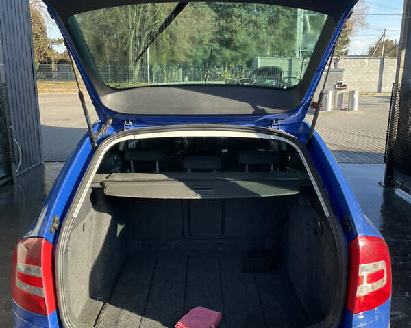 Синій Шкода Октавія, об'ємом двигуна 1.6 л та пробігом 350 тис. км за 4200 $, фото 15 на Automoto.ua