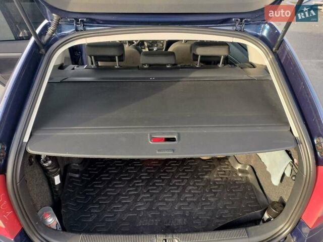 Синій Шкода Октавія, об'ємом двигуна 1.6 л та пробігом 285 тис. км за 7199 $, фото 3 на Automoto.ua