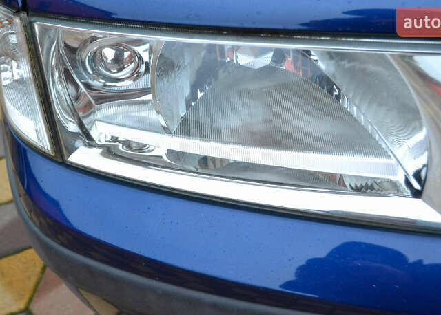 Синий Шкода Октавия, объемом двигателя 1.6 л и пробегом 237 тыс. км за 5250 $, фото 18 на Automoto.ua