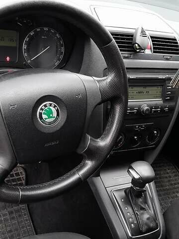 Шкода Октавия 2007 в Ровно на Automoto.ua Синий Шкода Октавия, объемом двигателя 1.6 л и пробегом 250 тыс. км за 5700 $, фото 5 на Automoto.ua