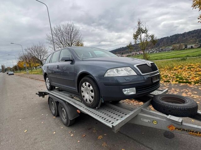 Синий Шкода Октавия, объемом двигателя 2 л и пробегом 319 тыс. км за 3600 $, фото 3 на Automoto.ua