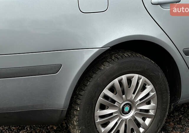 Синій Шкода Октавія, об'ємом двигуна 1.6 л та пробігом 212 тис. км за 6250 $, фото 27 на Automoto.ua