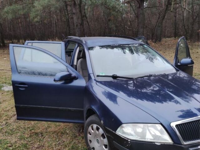 Синий Шкода Октавия, объемом двигателя 0 л и пробегом 312 тыс. км за 1700 $, фото 1 на Automoto.ua