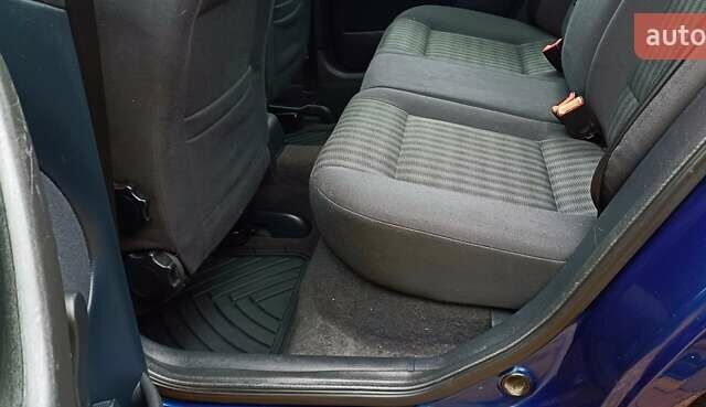 Синий Шкода Октавия, объемом двигателя 1.6 л и пробегом 237 тыс. км за 5250 $, фото 49 на Automoto.ua