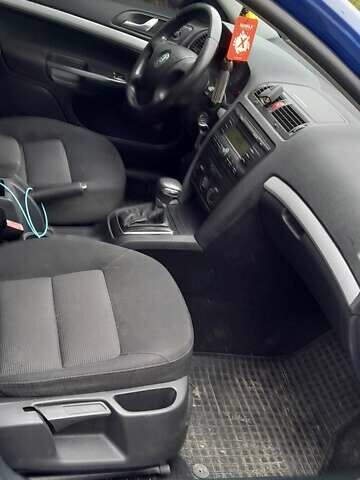 Шкода Октавия 2007 в Ровно на Automoto.ua Синий Шкода Октавия, объемом двигателя 1.6 л и пробегом 250 тыс. км за 5700 $, фото 3 на Automoto.ua