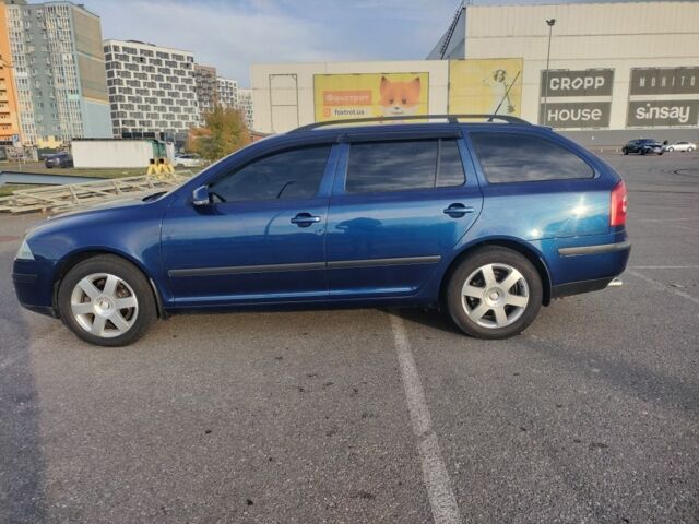 Синій Шкода Октавія, об'ємом двигуна 1.6 л та пробігом 285 тис. км за 7200 $, фото 2 на Automoto.ua