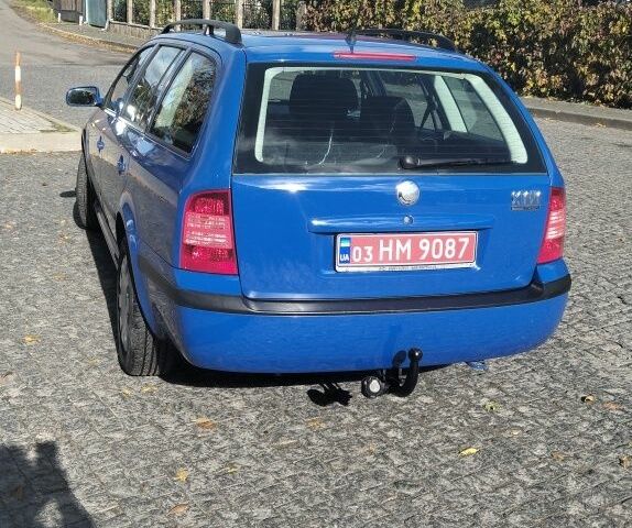 Синий Шкода Октавия, объемом двигателя 1 л и пробегом 230 тыс. км за 5100 $, фото 2 на Automoto.ua